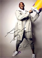 Kobe Bryant Autograph Autograph  Photo