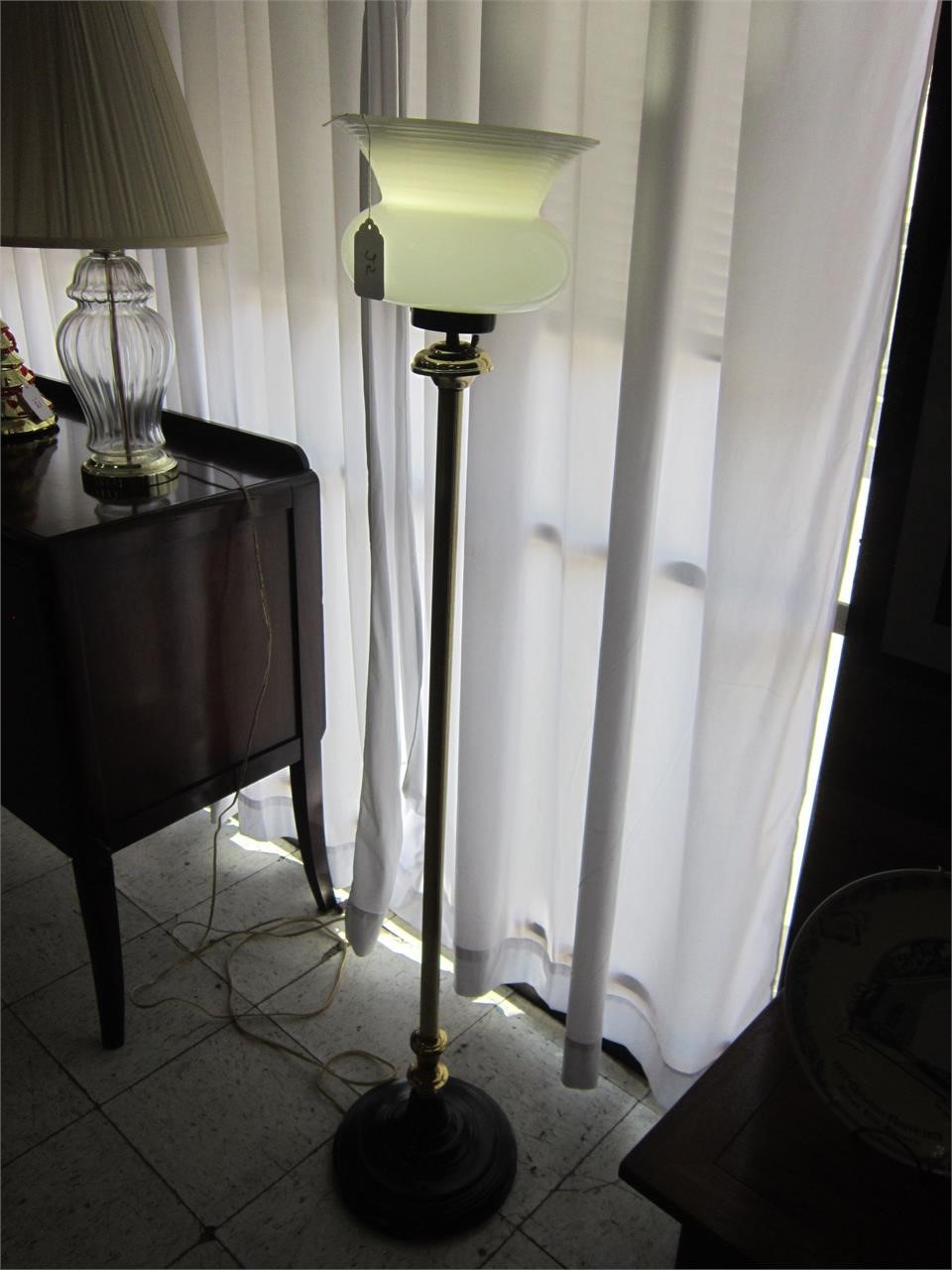 BRASS BASE FLOOR LAMP