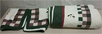 Christmas Quilt  90x92" & 2 Shams - Used Condition