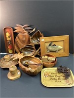 WOOD HOME DECOR ART SERVING PIECES LOT