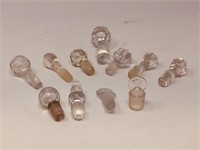 bag of various size stoppers