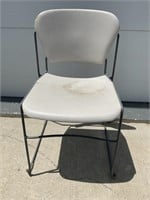 LOT OF 8 PERRY STACKABLE METAL FRAME CHAIRS