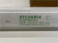 Sylvania 47” 32w Compact Fluorescent Lightbulbs