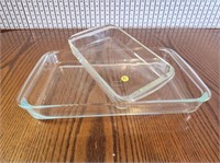 38inx25in and 1 1/2 quart Pyrex Baking Dishes