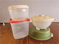 3 Containers and Lids and Strainer