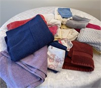 Bathroom linens, towels and wash cloths