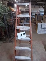 Step Ladder, Fiberglass 5'