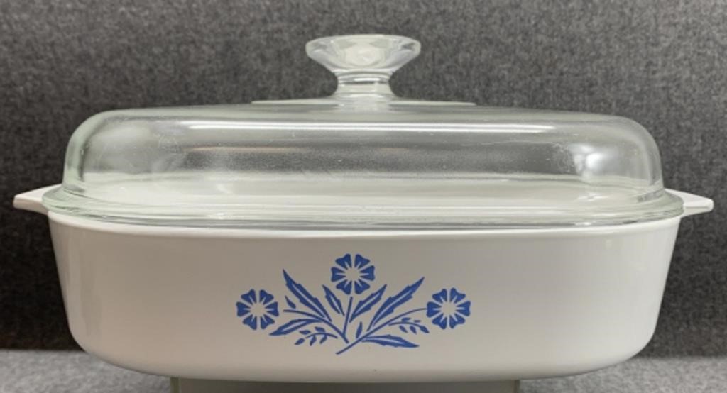 Corning Ware/Pyrex Cornflower Lidded Casserole