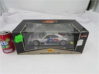 Mercedes CLK-GTR , voiture die cast 1:18 Maisto