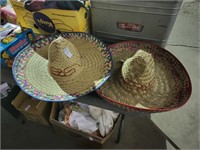 2  Sombreros