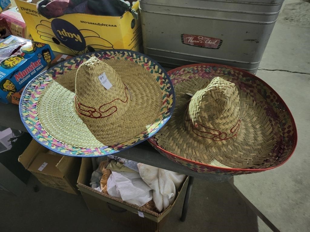 2  Sombreros