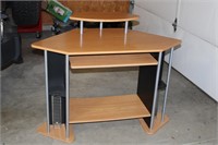 Corner Computer/Student Desk