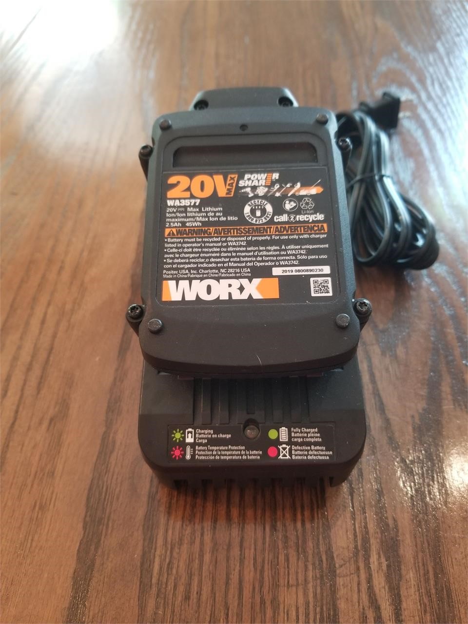 WORX BATTERY WITH CHARGER