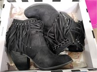 Not rated black fringe-heeled boots size 6
