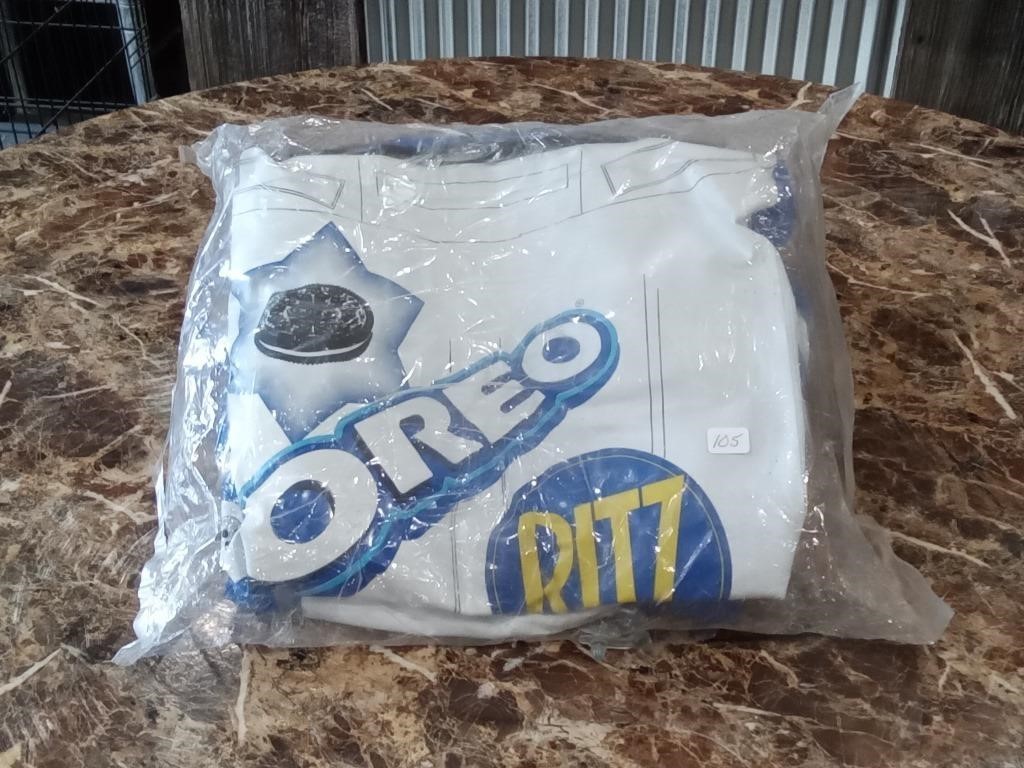 NIP Oreo Cookies blow-up race car