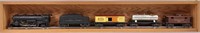 027 Lionel train in oak case - Engine 1666 and