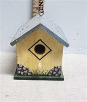 Small Bird House.