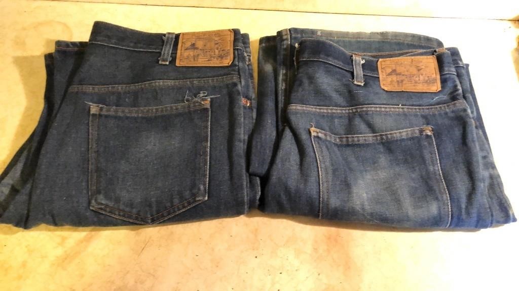2 Pair Vintage Plain Pocket Jeans