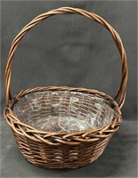 Basket Planter Reddish Brown W/ Liner