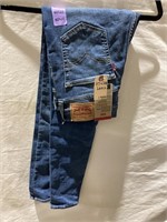 Levis Ladies Jeans 27x28