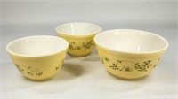 (3) VINTAGE PYREX SHENANDOAH BOWLS