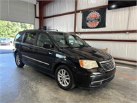 2011 Chrysler Town and Country Touring