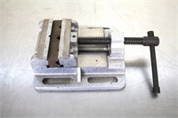 3.5" table top vise