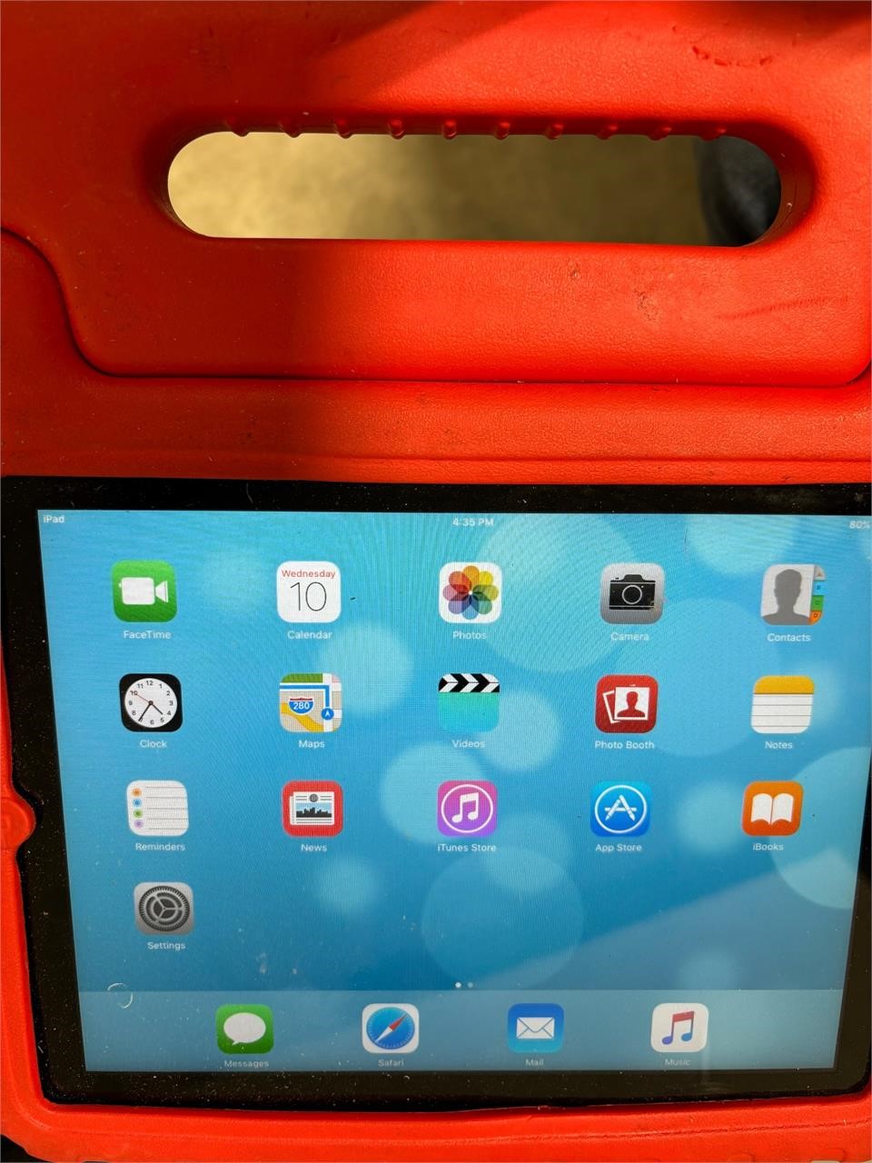 Apple iPad 2 with case