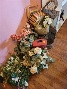 COLLECTION OF BASKETS & ARTIFICIAL PLANTS