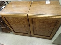 (2) Wooden Cabinets w/ Shelf - 18"Wx18"Dx27"H