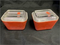 2 RED PYREX REFRIGERATOR DISHES W/ LIDS - FADED