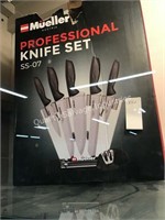 1 LOT MUELLER KNIFE SET (DISPLAY)