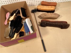 brushes & combs