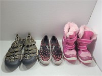 (3) Pairs of Assorted Shoes