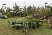 JD 495A 4-Row Planter