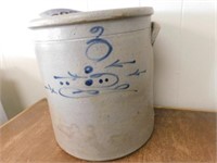 3 gallon salt glaze Beesting crock with ears