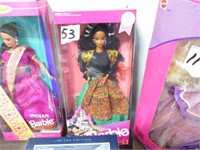Barbie NIB Spanish
