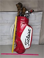 Vntg Titleist golf bag and clubs