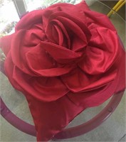 Rose decorate pillow