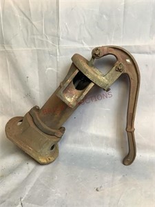 Antique Cast Iron Water Pump