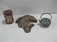 Vtg Tea Pot Fish Mold & Vtg Can See Info