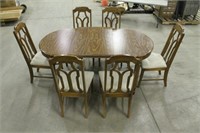 DINING ROOM TABLE 59" X 40" X 31" W/ (6) CHAIRS