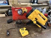 RECHARGEABLE POWER SPOTLIGHT