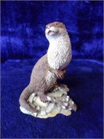 Resin Otter Figurine by Sheratt and Simpson