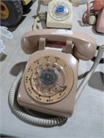 VINTAGE ALMOND COLOR ROTARY DIAL TELEPHONE