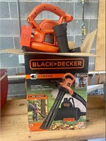 Black & Decker electrical blower/vac