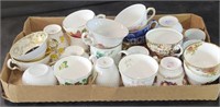 VTG Tea Cups & Saucers