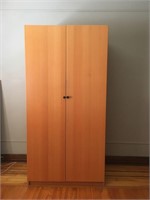Armoire penderie en hêtre IKEA, 78'' hauteur x