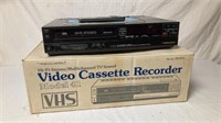 Realistic VCR Recorder