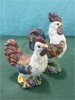 2001 Colorful Rooster And Hen Chicken Salt And
